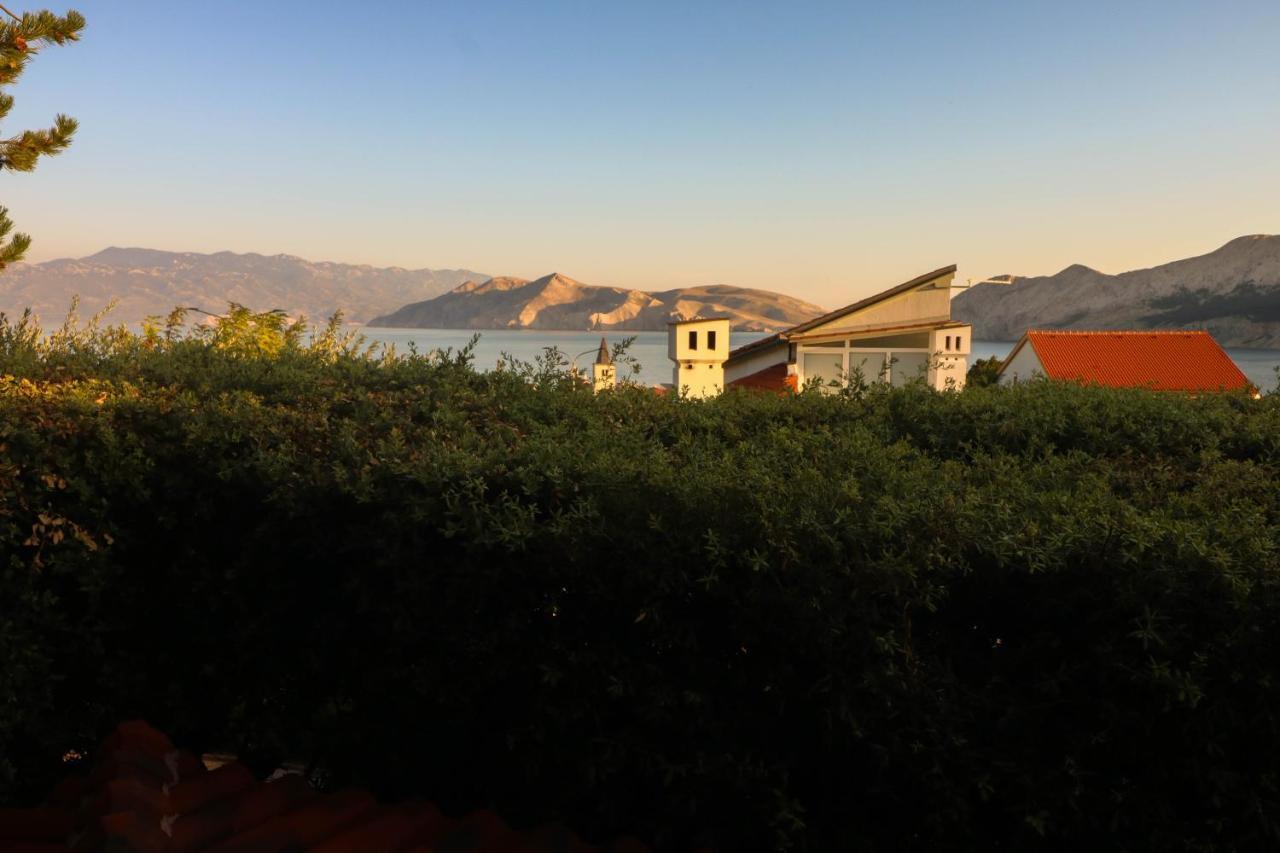 Apartments Blue And Green With Balcony Baška Dış mekan fotoğraf
